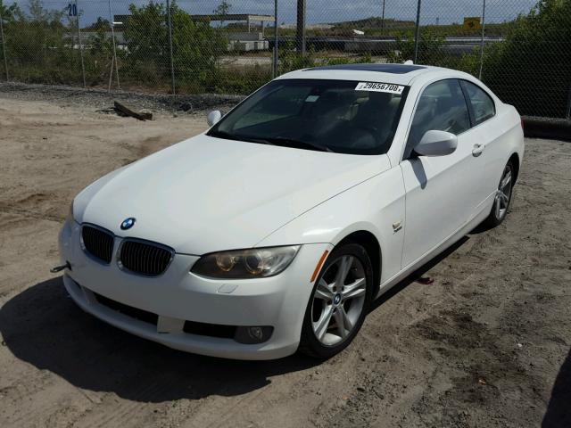 WBAWC3C57AP471014 - 2010 BMW 328 XI WHITE photo 2