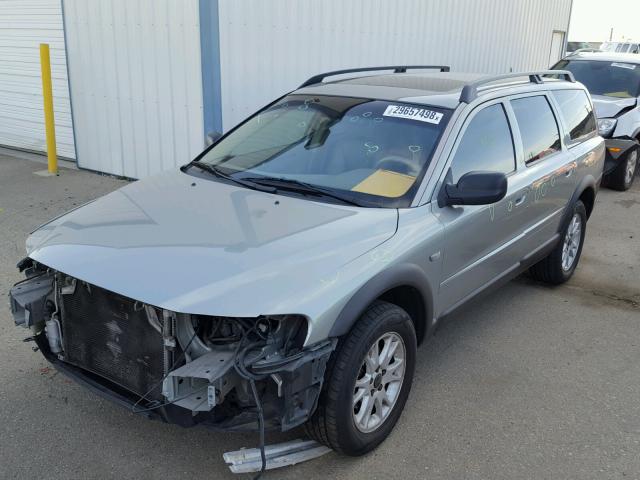 YV1SZ59H141164226 - 2004 VOLVO XC70 GREEN photo 2