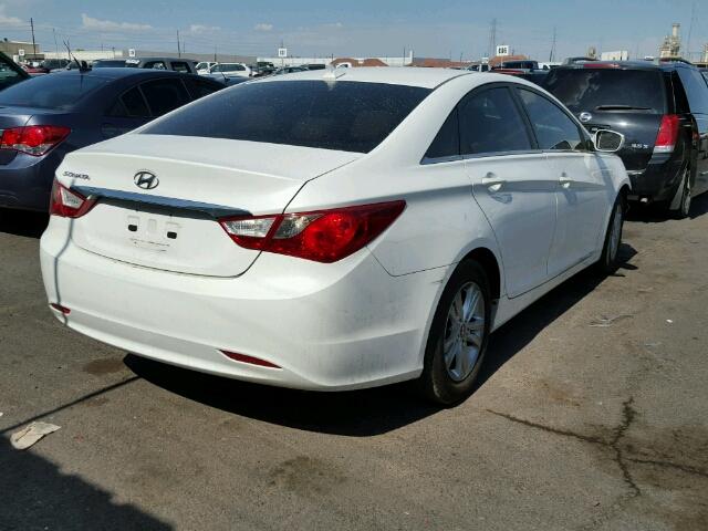 5NPEB4AC6BH013731 - 2011 HYUNDAI SONATA GLS WHITE photo 4