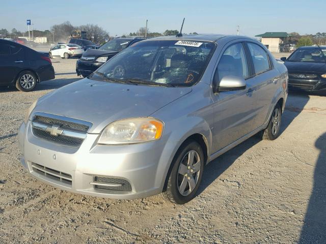 KL1TD56E89B615728 - 2009 CHEVROLET AVEO LS SILVER photo 2