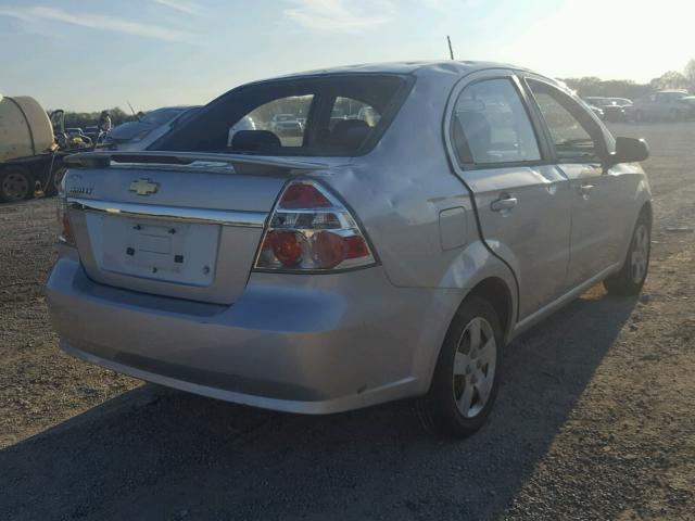 KL1TD56E89B615728 - 2009 CHEVROLET AVEO LS SILVER photo 4