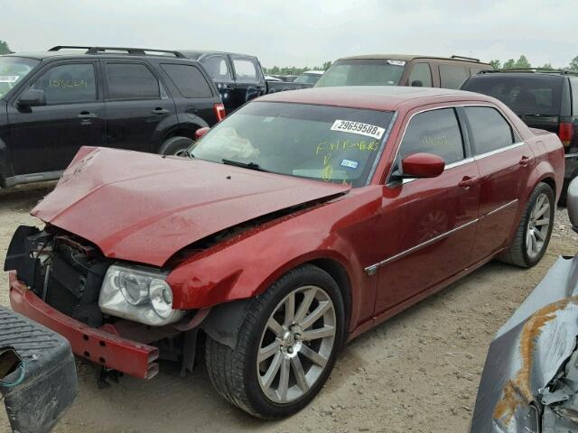 2C3LA73W47H662810 - 2007 CHRYSLER 300C SRT-8 RED photo 2