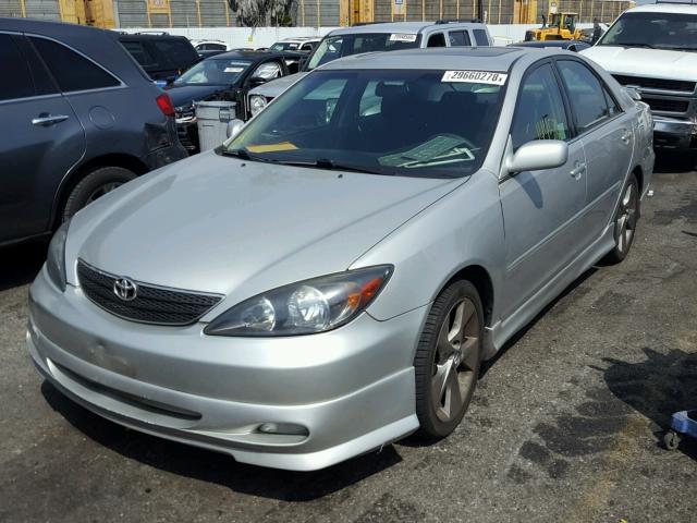 4T1BE32K14U809303 - 2004 TOYOTA CAMRY LE SILVER photo 2