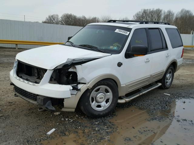 1FMFU18576LA13898 - 2006 FORD EXPEDITION WHITE photo 2