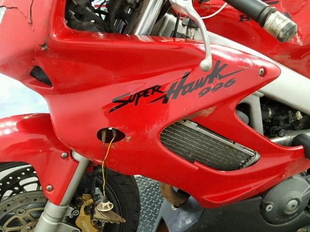 JH2SC3600WM000128 - 1998 HONDA VTR1000 F RED photo 10