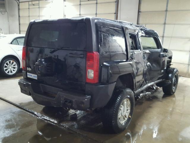 5GTDN13E278172423 - 2007 HUMMER H3 BLACK photo 4