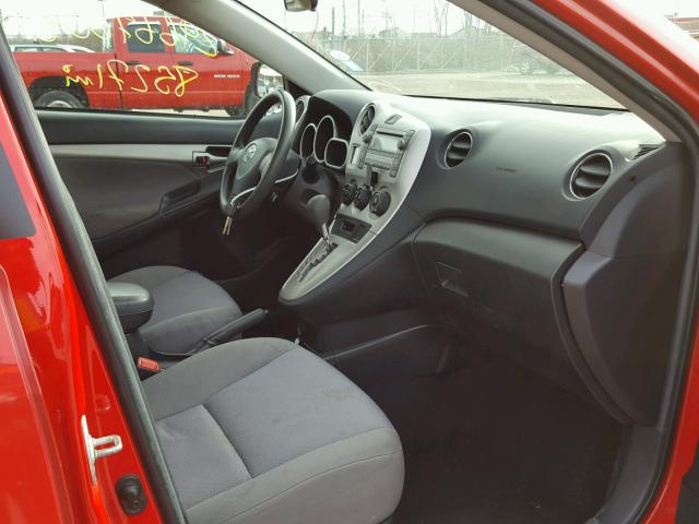 2T1KU40E29C037716 - 2009 TOYOTA COROLLA MA RED photo 5