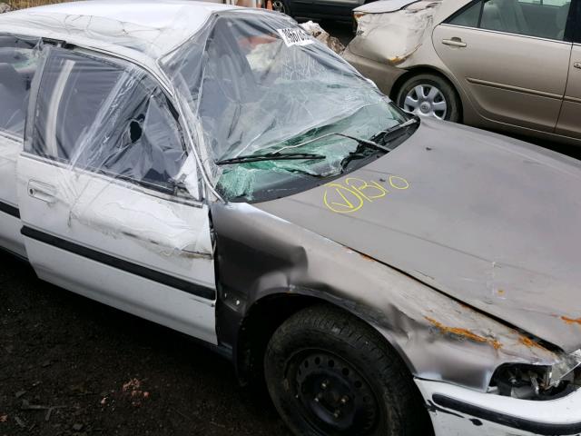 1HGCB7651PA174748 - 1993 HONDA ACCORD LX WHITE photo 9