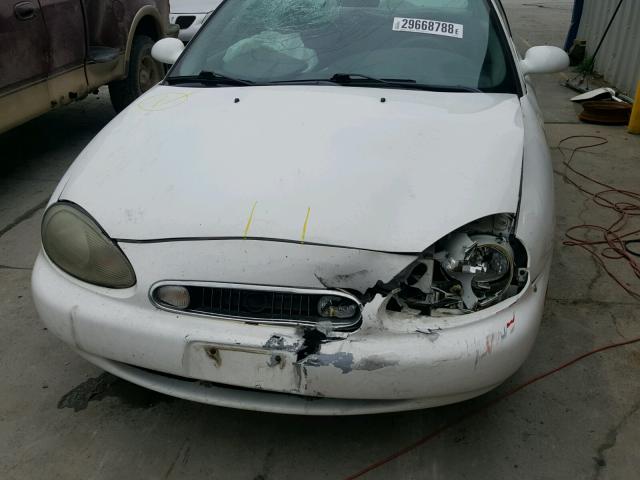 1MEFM50U9WA635928 - 1998 MERCURY SABLE GS WHITE photo 9