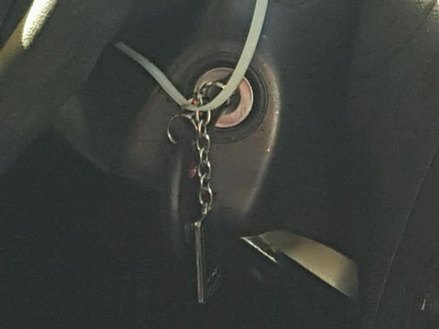 3GNDA13D57S613812 - 2007 CHEVROLET HHR LS BLACK photo 9