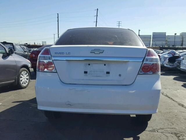 KL1TD566X8B279698 - 2008 CHEVROLET AVEO BASE Biały zdjęcie 9