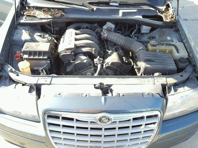 2C3JA43R65H122985 - 2005 CHRYSLER 300 GREEN photo 7