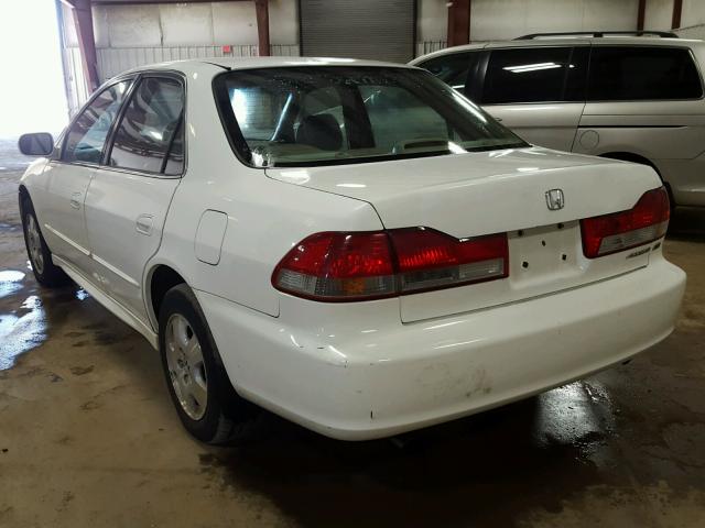 1HGCG16562A069341 - 2002 HONDA ACCORD EX WHITE photo 3