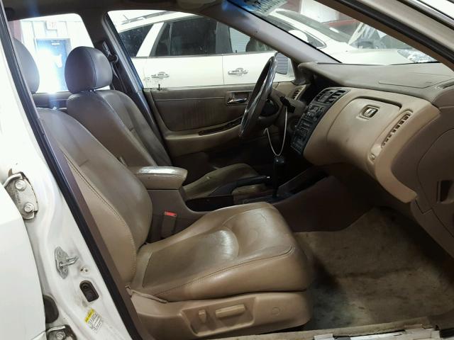 1HGCG16562A069341 - 2002 HONDA ACCORD EX WHITE photo 5