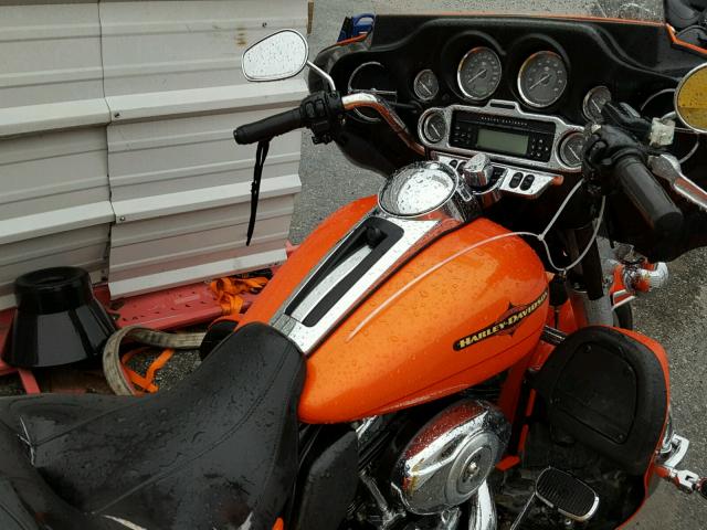 1HD1KEM18CB613795 - 2012 HARLEY-DAVIDSON FLHTK ELEC 橙色 照片 5