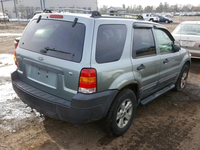 1FMCU93135KC71992 - 2005 FORD ESCAPE XLT GREEN photo 4