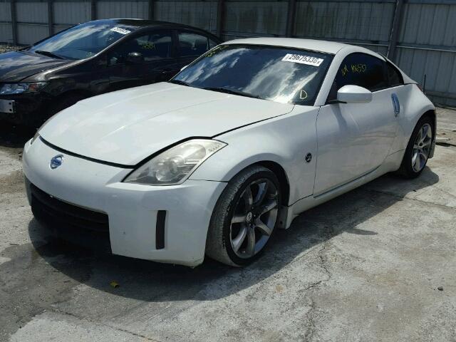 JN1AZ34D86M302407 - 2006 NISSAN 350Z COUPE WHITE photo 2