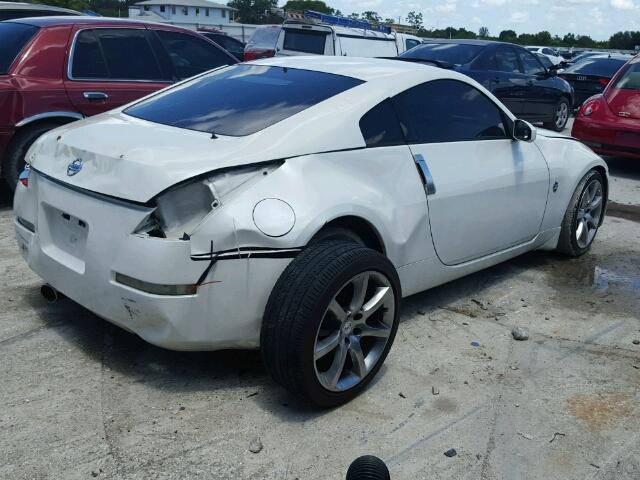 JN1AZ34D86M302407 - 2006 NISSAN 350Z COUPE WHITE photo 4