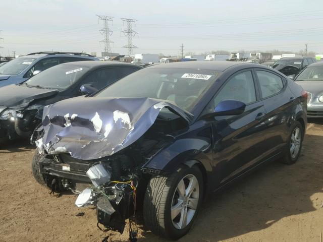 5NPDH4AE8DH234827 - 2013 HYUNDAI ELANTRA GL BLUE photo 2