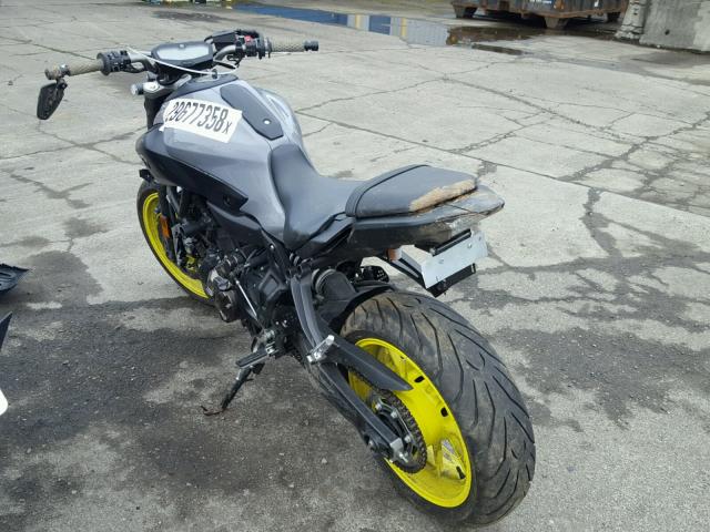 JYARM06E5GA010280 - 2016 YAMAHA FZ07 GRAY photo 3