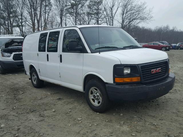 1GTFG15X281124326 - 2008 GMC SAVANA G15 WHITE photo 1