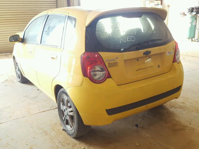 KL1TG6DE6AB120237 - 2010 CHEVROLET AVEO LT YELLOW photo 3