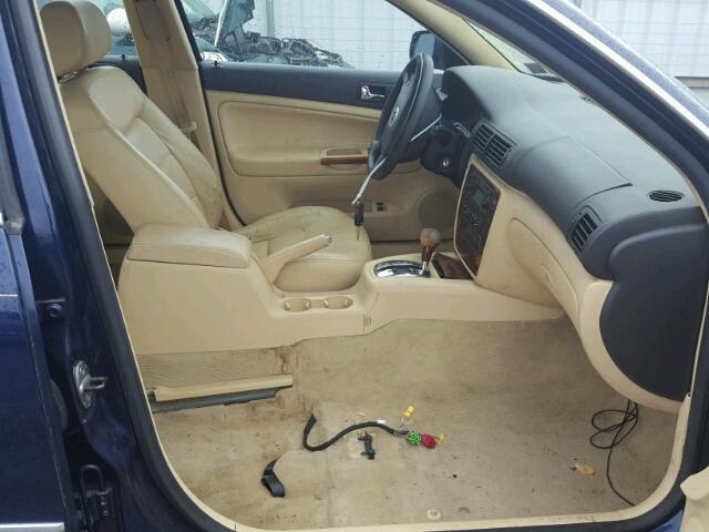 WVWWH63B73E161522 - 2003 VOLKSWAGEN PASSAT GLX BLUE photo 5