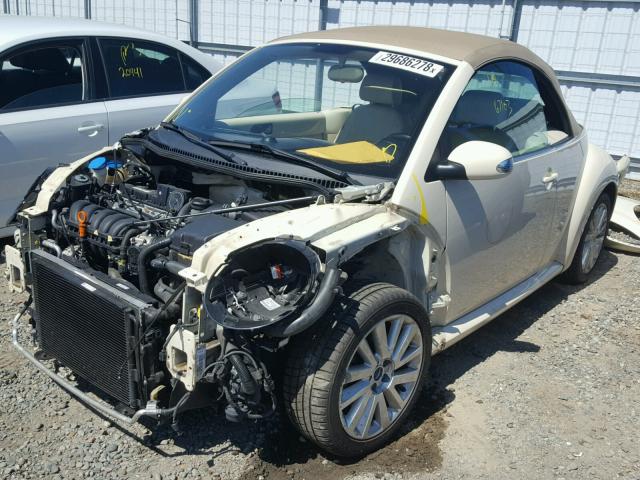 3VWRG31Y79M402906 - 2009 VOLKSWAGEN NEW BEETLE 白色 照片 2