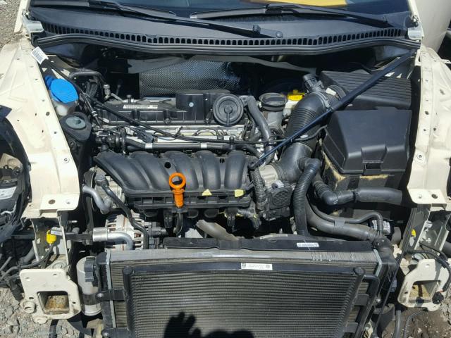 3VWRG31Y79M402906 - 2009 VOLKSWAGEN NEW BEETLE 白色 照片 7