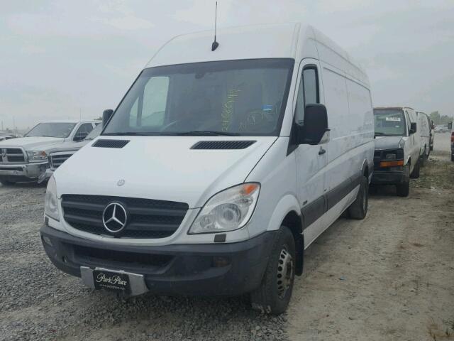 WD3PF1CC4D5746401 - 2013 MERCEDES-BENZ SPRINTER 3 WHITE photo 2