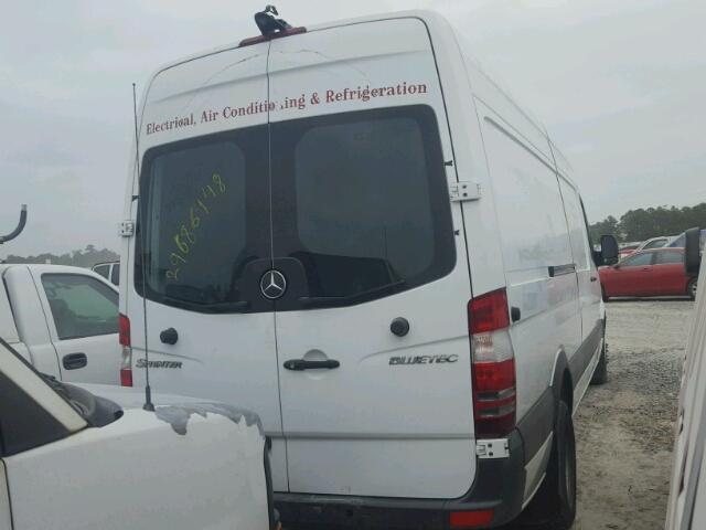 WD3PF1CC4D5746401 - 2013 MERCEDES-BENZ SPRINTER 3 WHITE photo 4