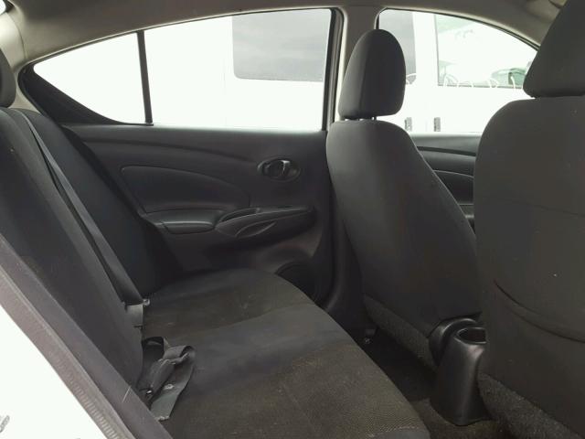 3N1CN7AP7CL919863 - 2012 NISSAN VERSA S WHITE photo 6