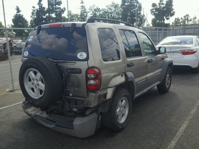 1J4GL48K57W661818 - 2007 JEEP LIBERTY SP BROWN photo 4