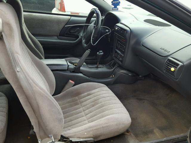 2G1FP22K0V2135168 - 1997 CHEVROLET CAMARO BAS 绿色 照片 5