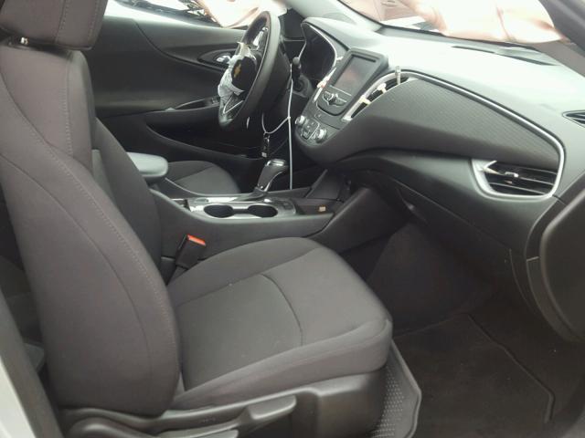 1G1ZB5ST5HF202887 - 2017 CHEVROLET MALIBU LS ვერცხლისფერი ფოტო 5