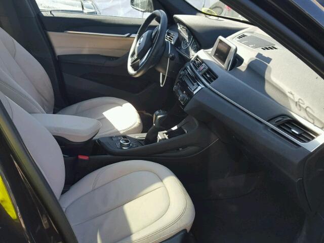 WBXHT3C39H5F70598 - 2017 BMW X1 XDRIVE2 BLACK photo 5