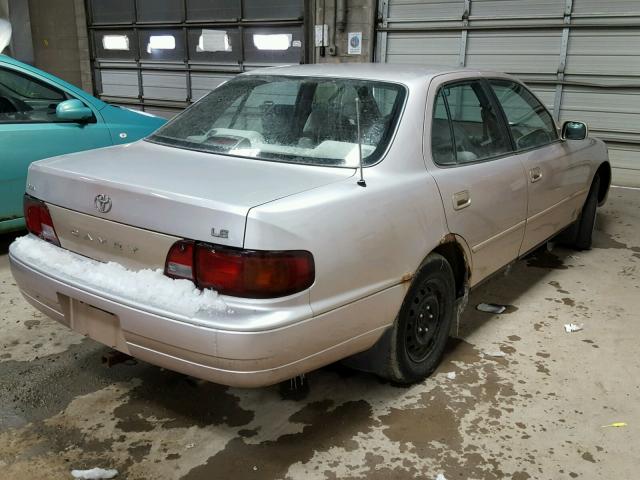 4T1BG12KXTU729267 - 1996 TOYOTA CAMRY DX GOLD photo 4