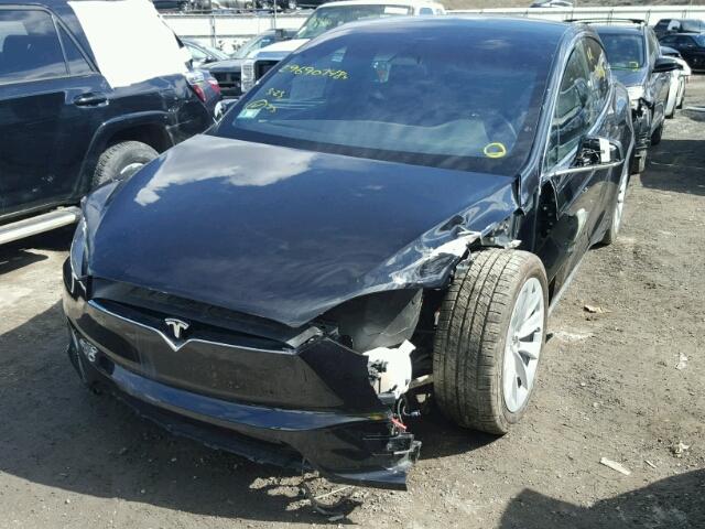 5YJXCBE25HF038218 - 2017 TESLA MODEL X BLACK photo 2