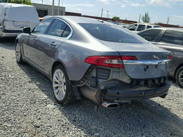 SAJWA06B39HR31348 - 2009 JAGUAR XF PREMIUM SILVER photo 3