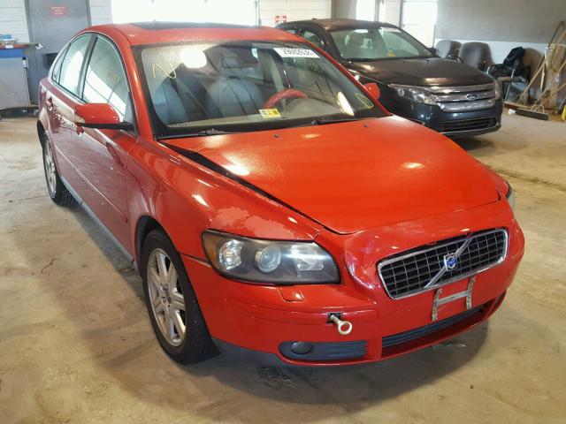 YV1MS682252120991 - 2005 VOLVO S40 T5 RED photo 1