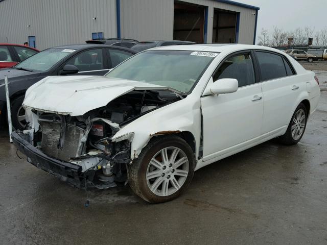 4T1BK36B68U261730 - 2008 TOYOTA AVALON WHITE photo 2