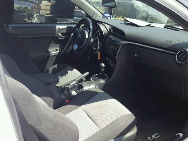 JTKJF5C78E3082650 - 2014 TOYOTA SCION TC 白色 照片 6