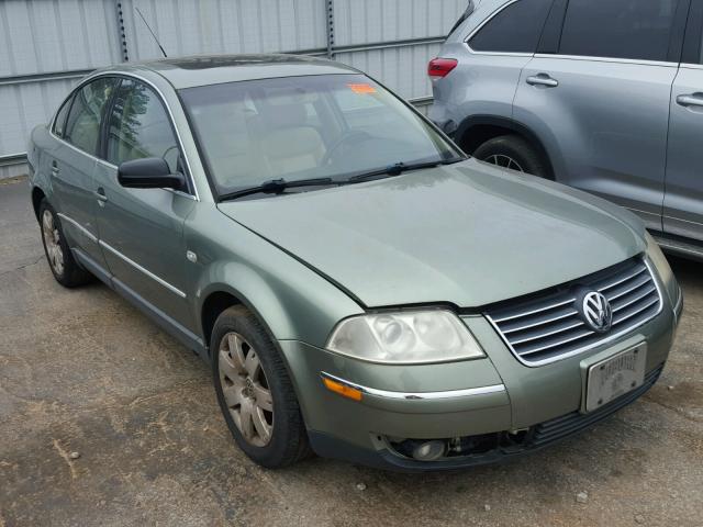 WVWRH63B12P441856 - 2002 VOLKSWAGEN PASSAT GLX GREEN photo 1