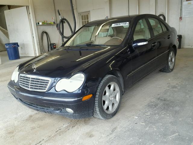 WDBRF61J53A453611 - 2003 MERCEDES-BENZ C 240 BLUE photo 2