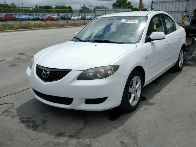 JM1BK32F361415645 - 2006 MAZDA 3 I WHITE photo 2