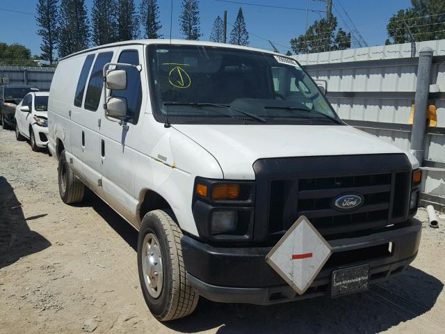 1FDSS3EL2BDA32916 - 2011 FORD ECONOLINE WHITE photo 1