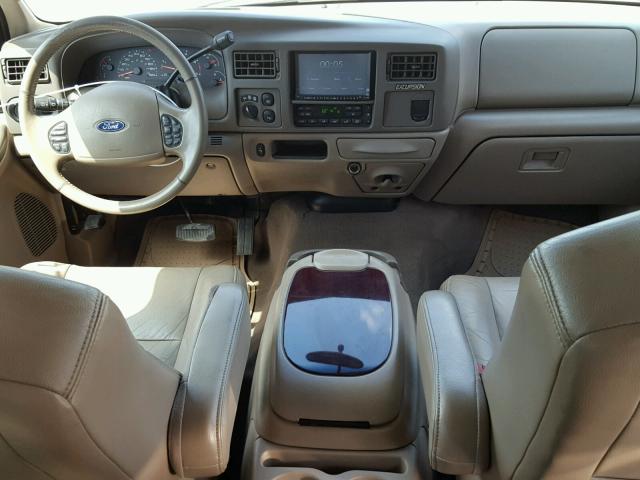 1FMNU43S84EA00069 - 2004 FORD EXCURSION BEIGE photo 9