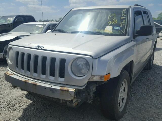 1J4NT1GA7BD128209 - 2011 JEEP PATRIOT SP SILVER photo 2