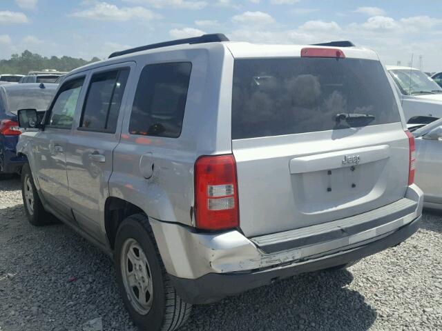 1J4NT1GA7BD128209 - 2011 JEEP PATRIOT SP SILVER photo 3