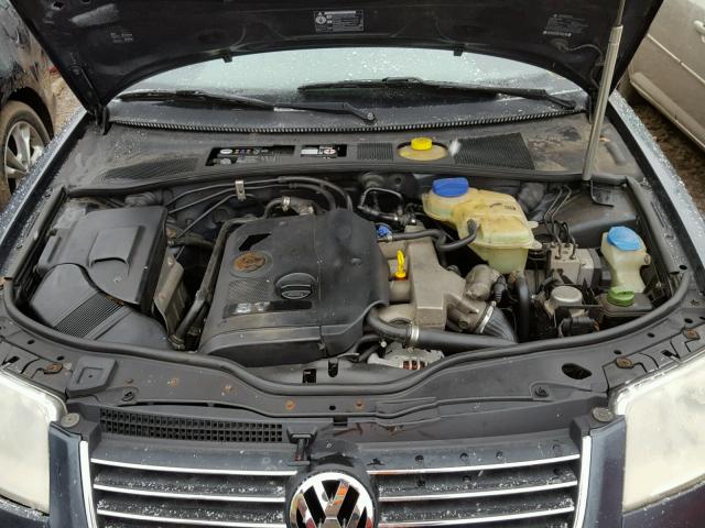 WVWPD63B01P267991 - 2001 VOLKSWAGEN PASSAT GLS GRAY photo 7